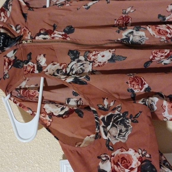 JUSTIFY plus size blouse - Picture 4 of 11